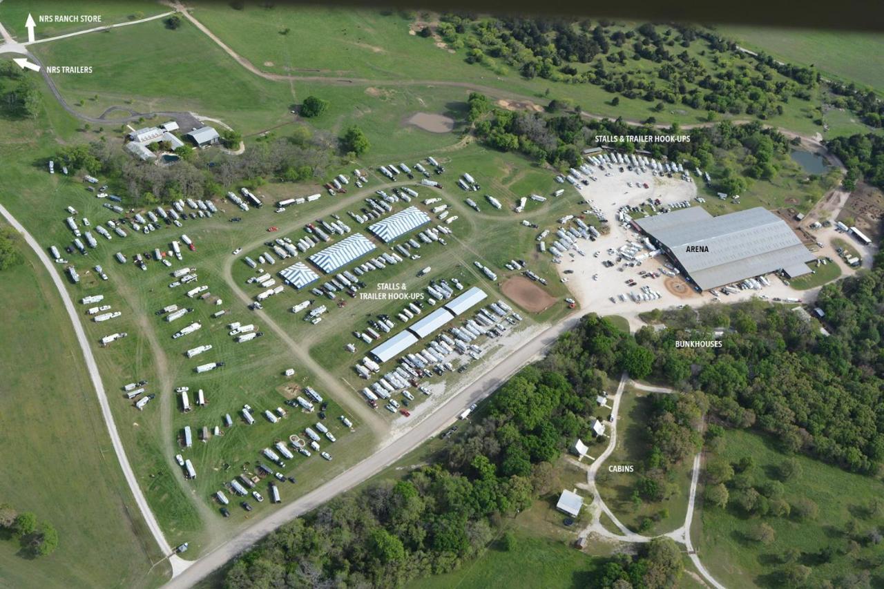 Hotel Nrs Event Center & Guest Ranch Decatur Exterior foto